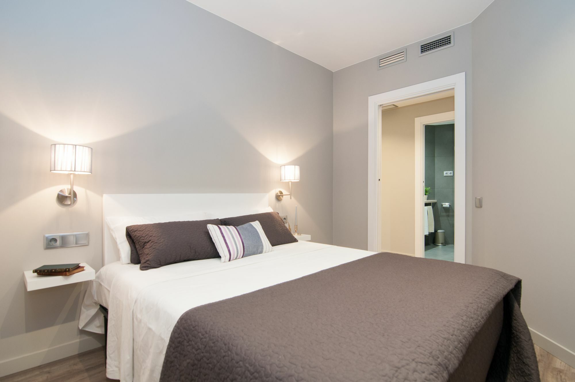 Montaber Apartments - Sagrada Familia برشلونة المظهر الخارجي الصورة